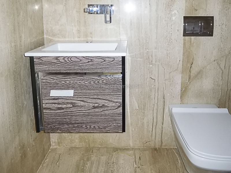 4 BHK Flat For Rent in Vasant Vihar