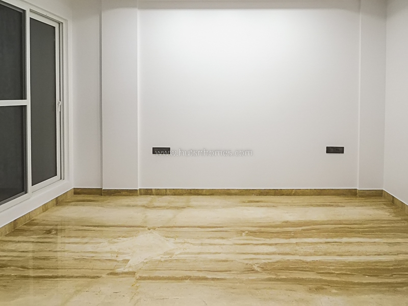 4 BHK Flat For Rent in Vasant Vihar