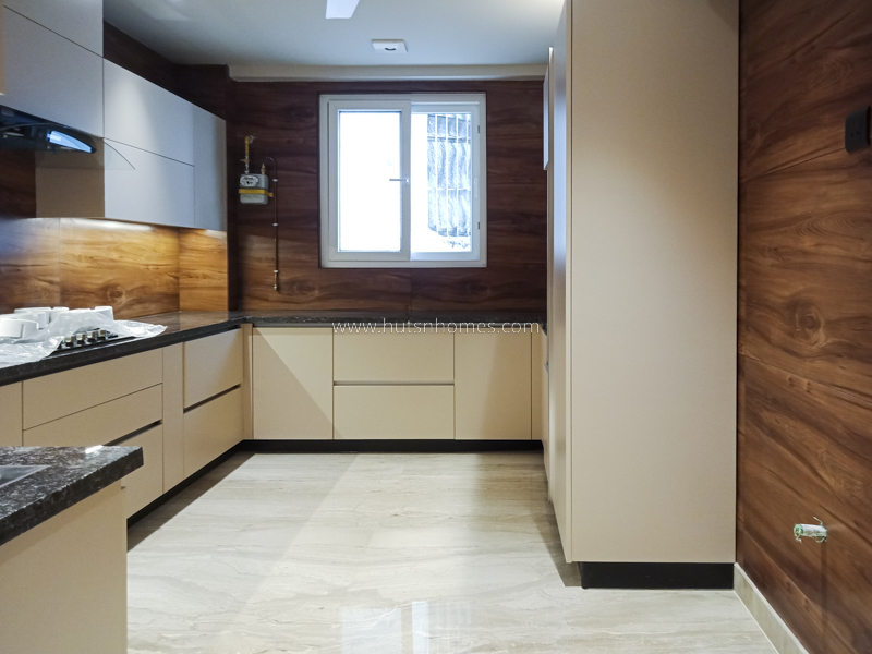 4 BHK Flat For Rent in Safdarjung Development Area