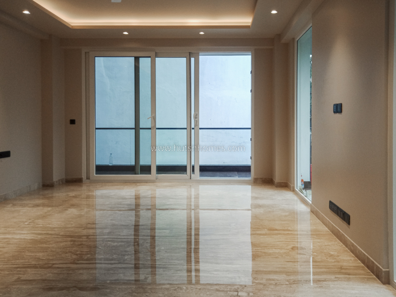 4 BHK Flat For Rent in Safdarjung Development Area