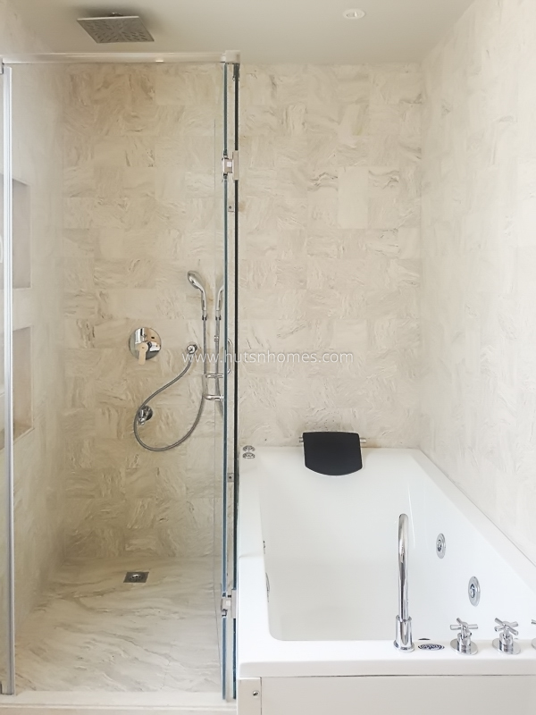 4 BHK Flat For Rent in Safdarjung Development Area