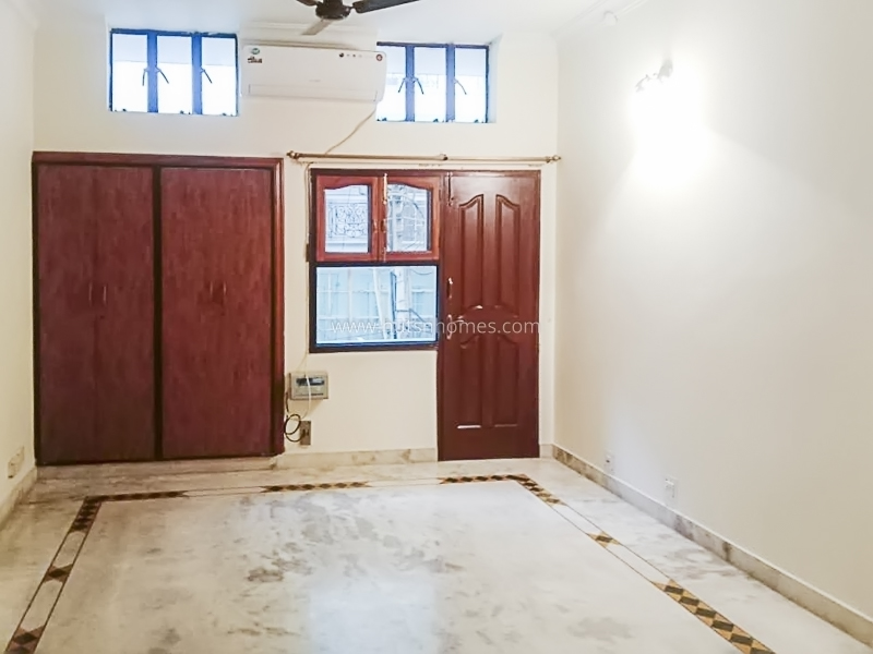 4 BHK Flat For Rent in Vasant Vihar