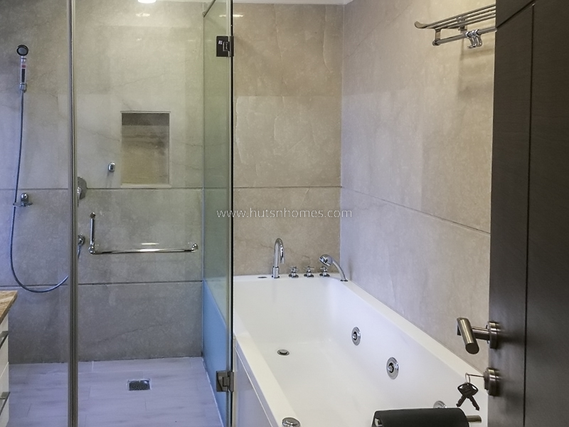3 BHK Builder Floor For Rent in Safdarjung Development Area