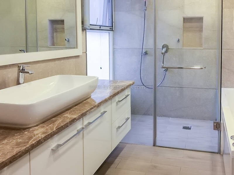 3 BHK Builder Floor For Rent in Safdarjung Development Area