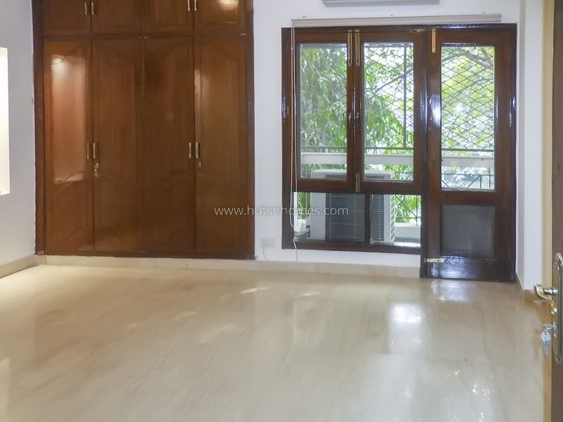 4 BHK Flat For Rent in West End Colony