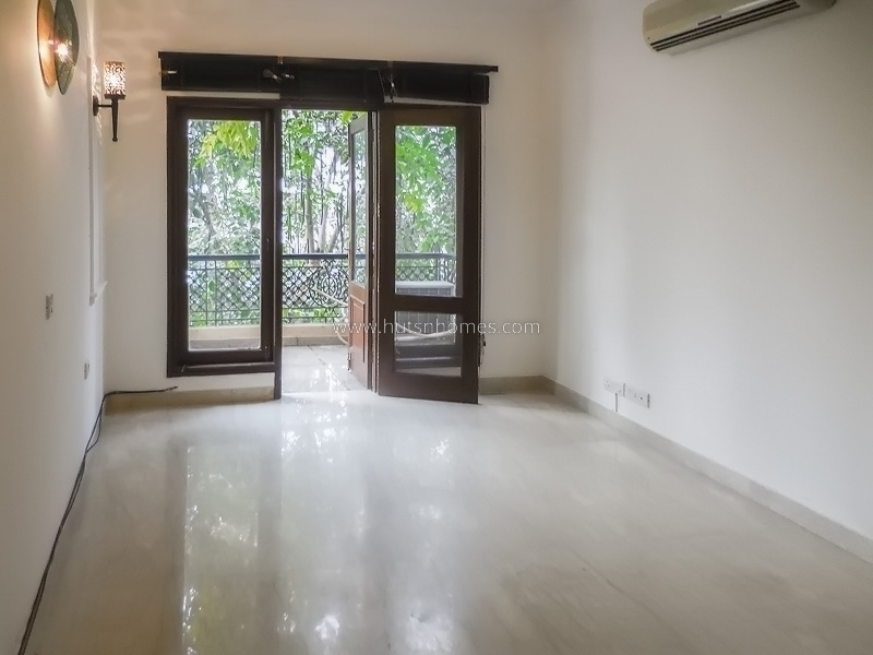 4 BHK Flat For Rent in West End Colony
