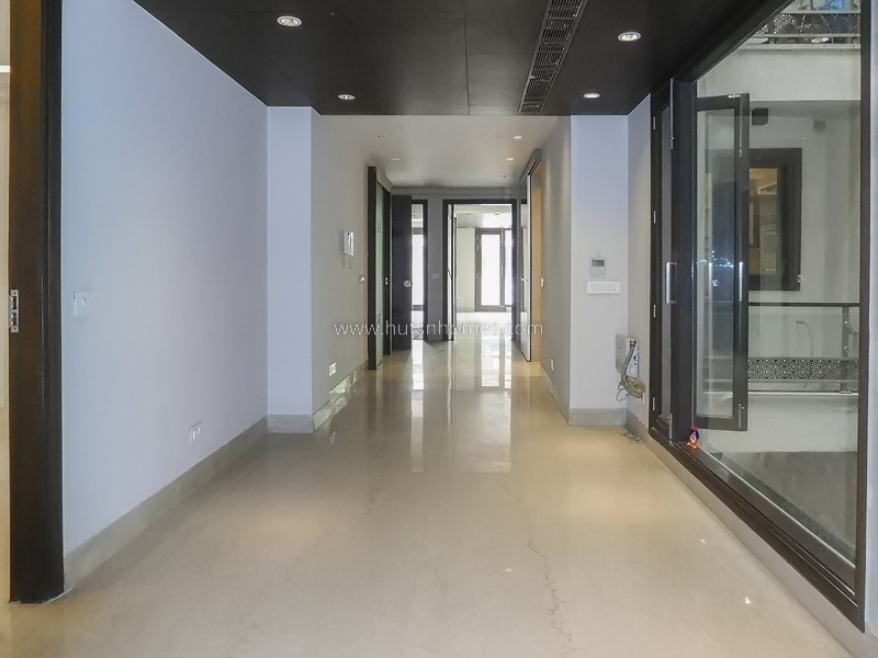 4 BHK Flat For Rent in West End Colony