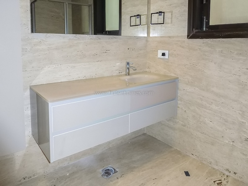 4 BHK Flat For Rent in West End Colony