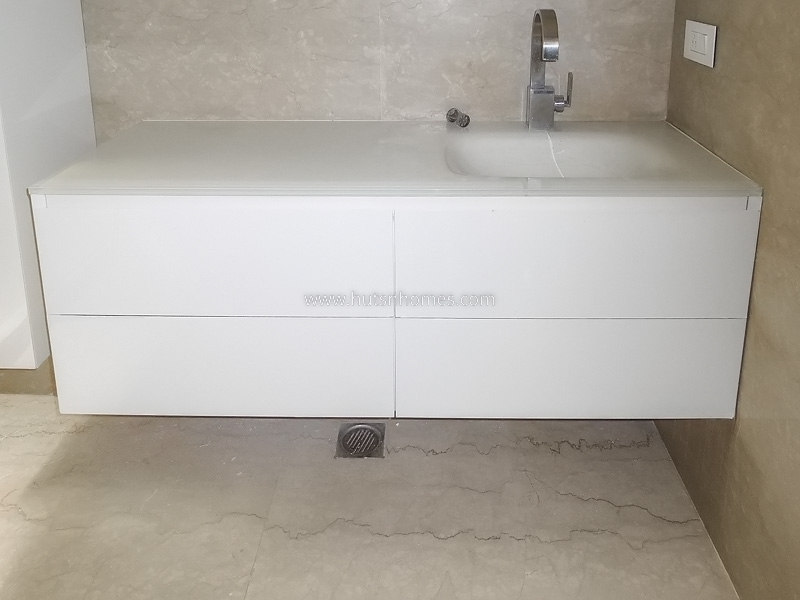 4 BHK Flat For Rent in West End Colony