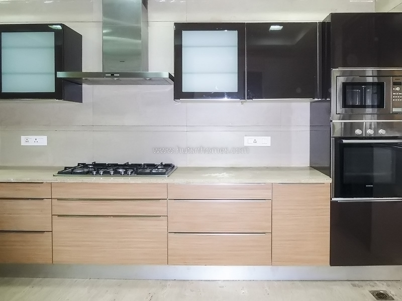 4 BHK Flat For Rent in West End Colony