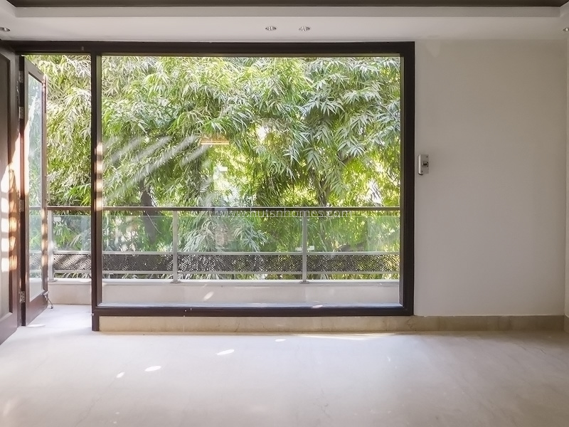 4 BHK Flat For Rent in West End Colony