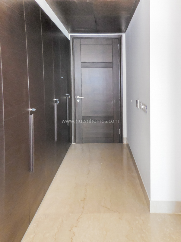 3 BHK Flat For Rent in West End Colony
