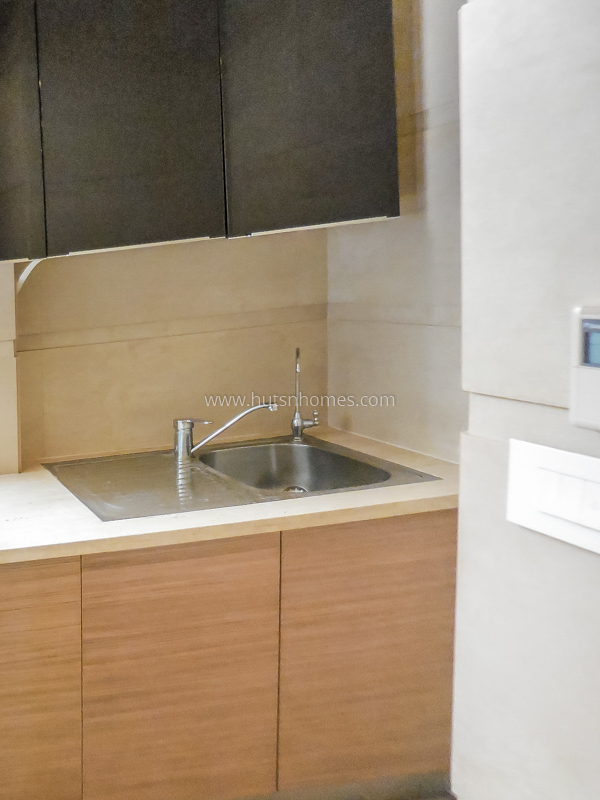 3 BHK Flat For Rent in West End Colony