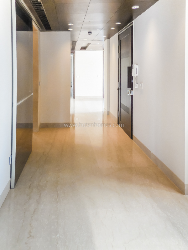 3 BHK Flat For Rent in West End Colony