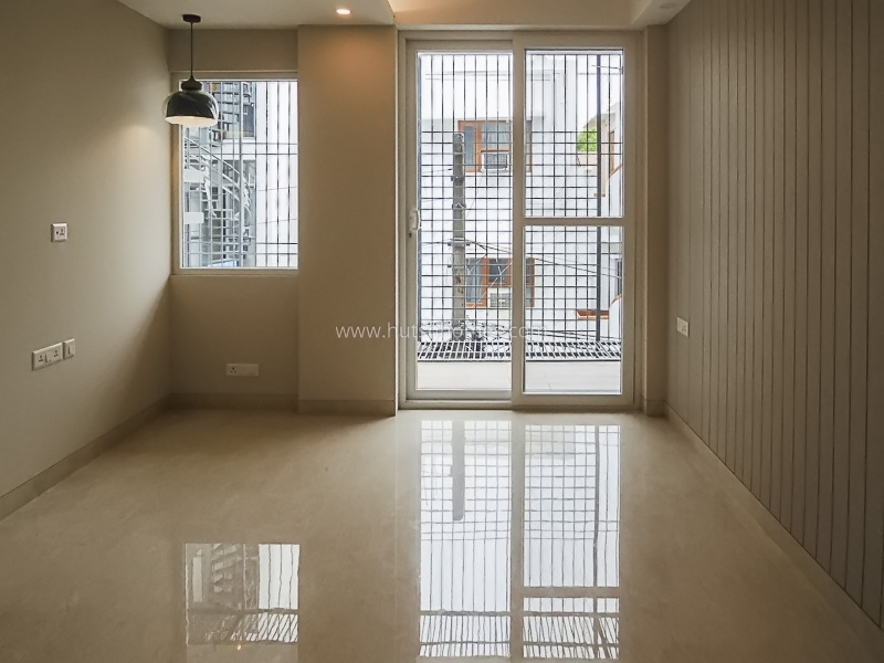 3 BHK Flat For Rent in Defence Colony