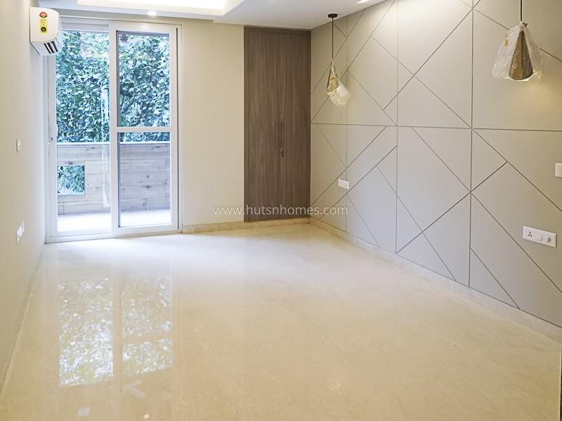 3 BHK Flat For Rent in Defence Colony