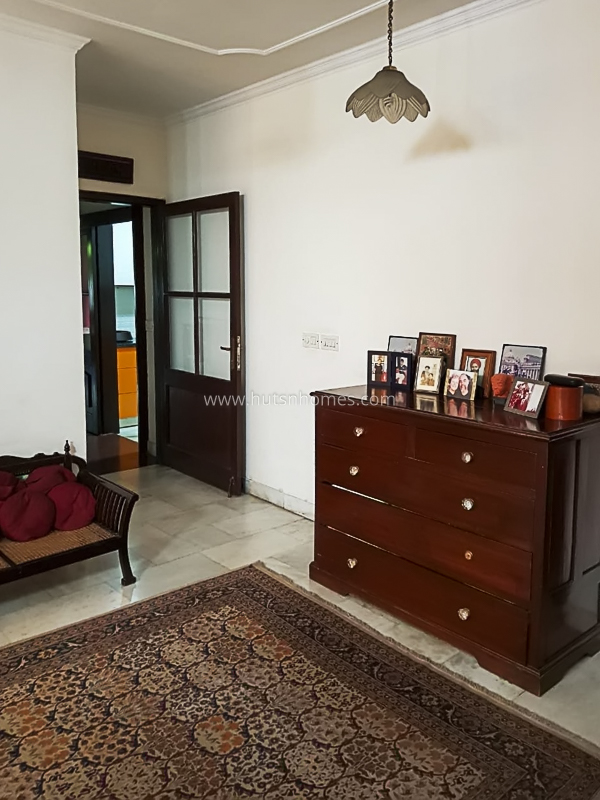 4 BHK Flat For Rent in Greater Kailash Enclave 1