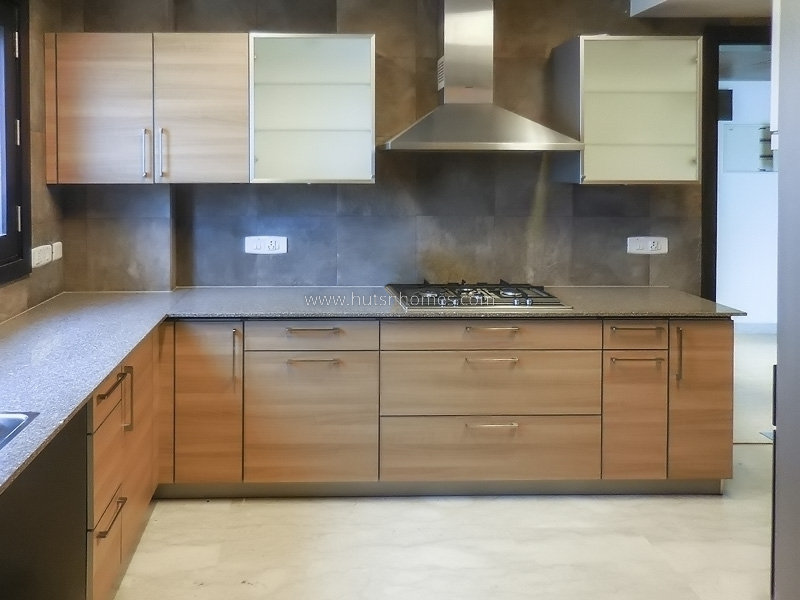 4 BHK Flat For Rent in West End Colony