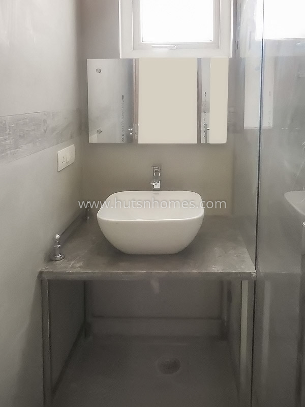 4 BHK Flat For Rent in Anand Niketan