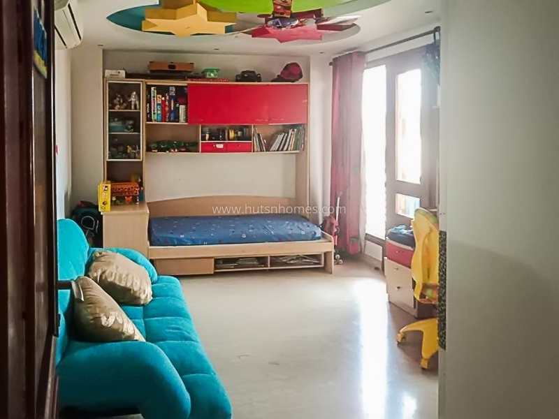 4 BHK Flat For Rent in Gulmohar Park