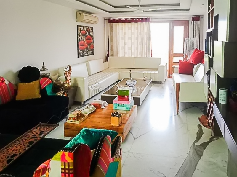 4 BHK Flat For Rent in Gulmohar Park