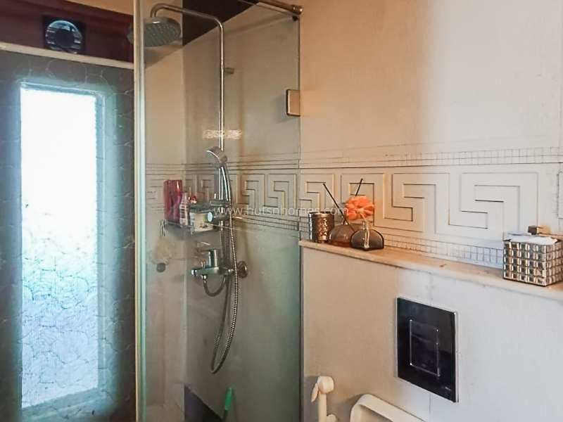 4 BHK Flat For Rent in Gulmohar Park