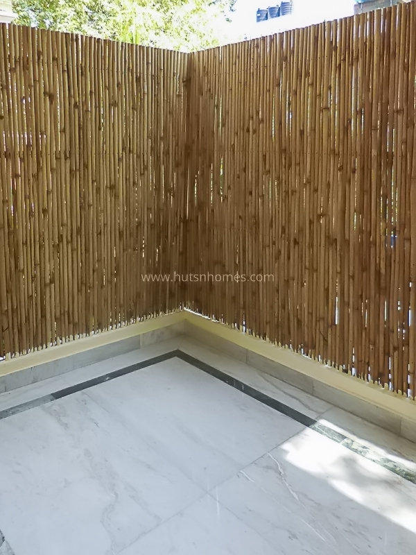 4 BHK Flat For Rent in Defence Colony