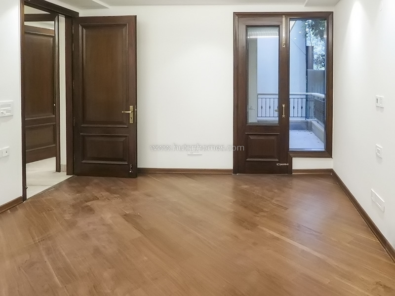 3 BHK Flat For Rent in Defence Colony