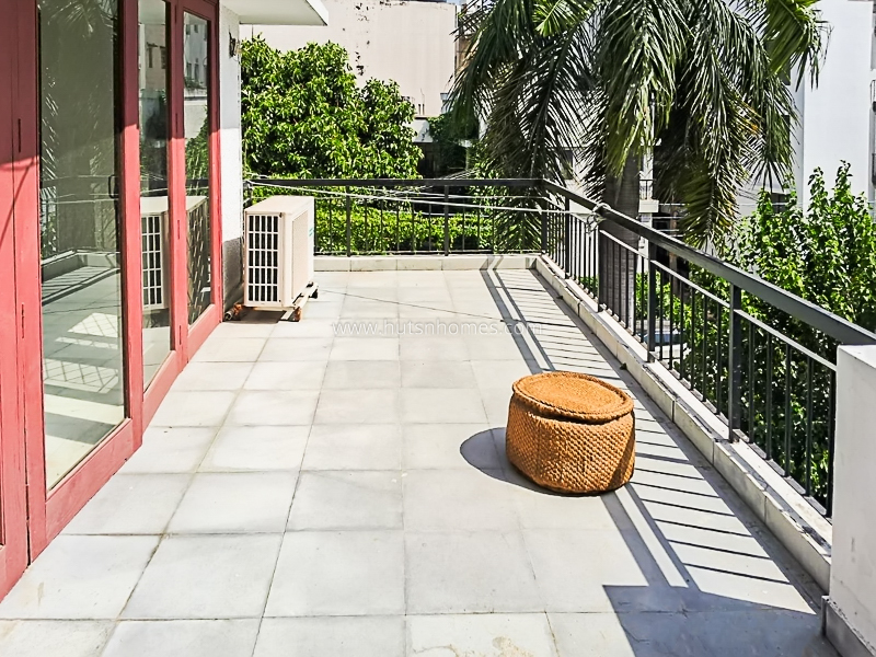 3 BHK Flat For Rent in Defence Colony