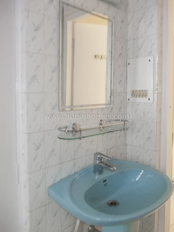 4 BHK Duplex For Rent in Chanakyapuri
