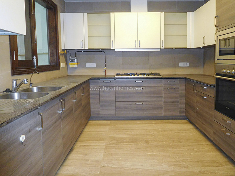 4 BHK Flat For Sale in Shanti Niketan