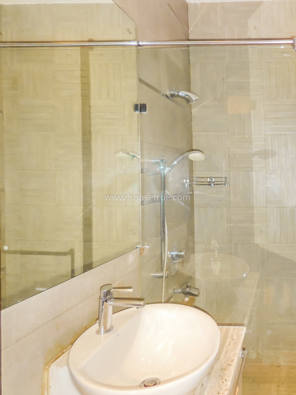 3 BHK Builder Floor For Rent in Anand Niketan