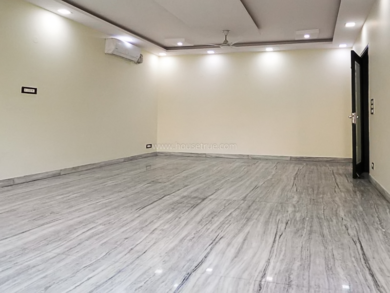 3 BHK Flat For Rent in Defence Colony