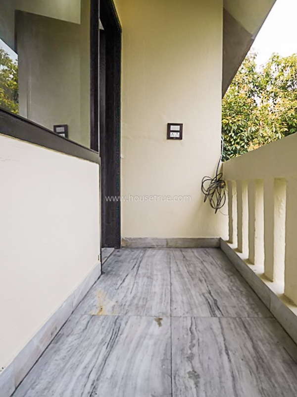 3 BHK Flat For Rent in Defence Colony