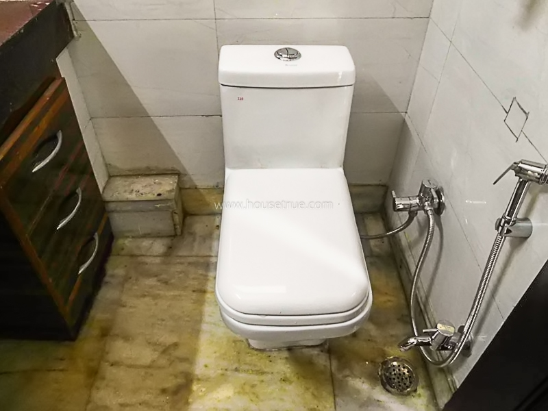 3 BHK Flat For Rent in Defence Colony