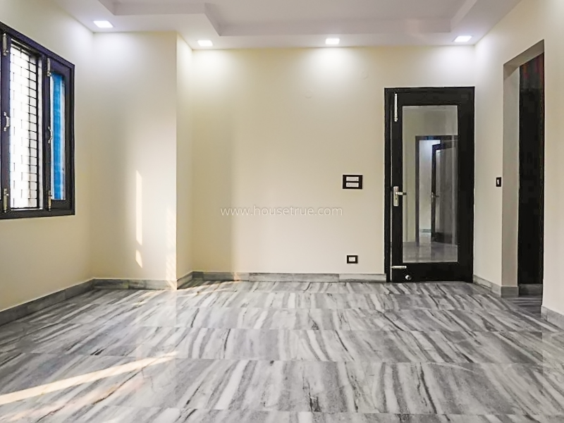 3 BHK Flat For Rent in Defence Colony
