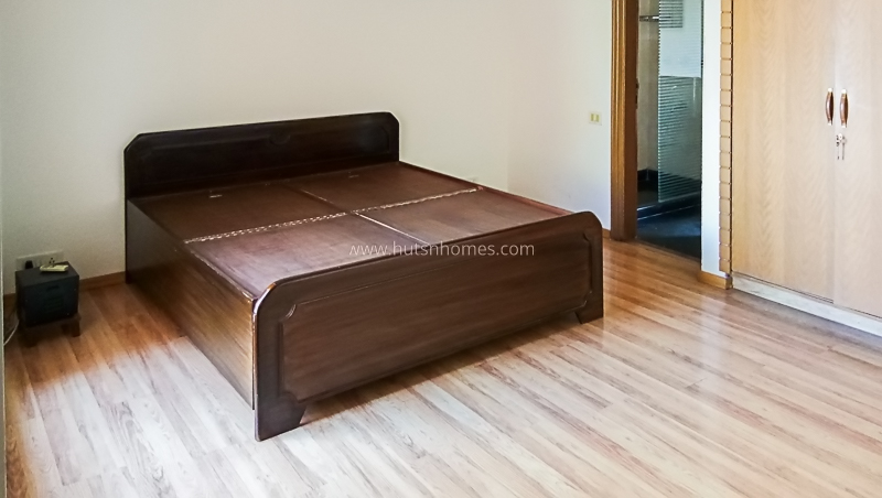 3 BHK Flat For Rent in Defence Colony