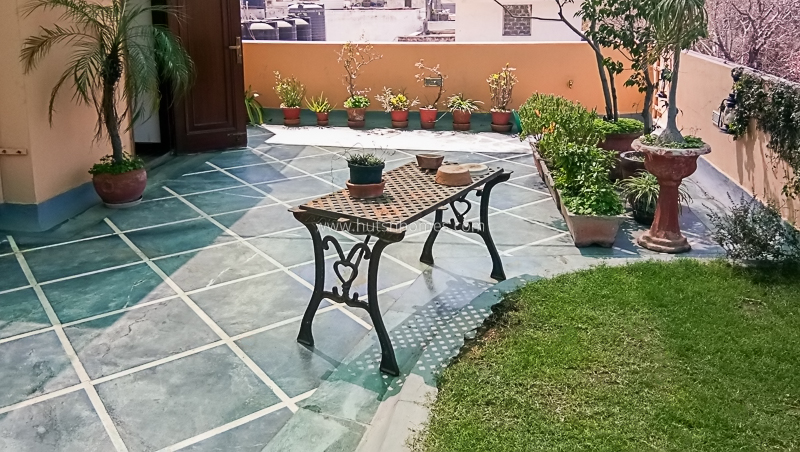 3 BHK Flat For Rent in Defence Colony