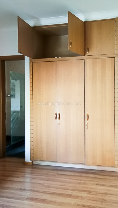 3 BHK Flat For Rent in Defence Colony