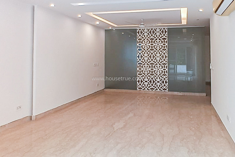 3 BHK Flat For Rent in Defence Colony