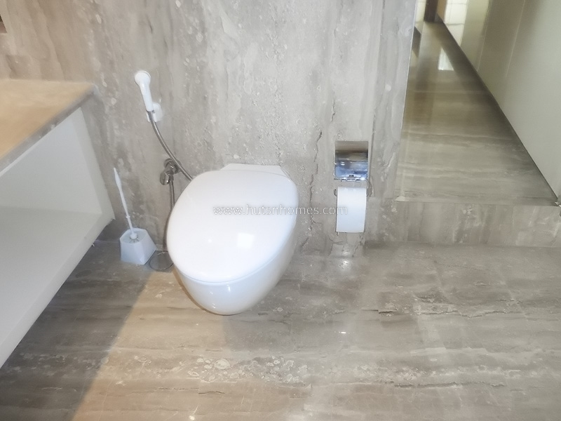 3 BHK Flat For Rent in Defence Colony