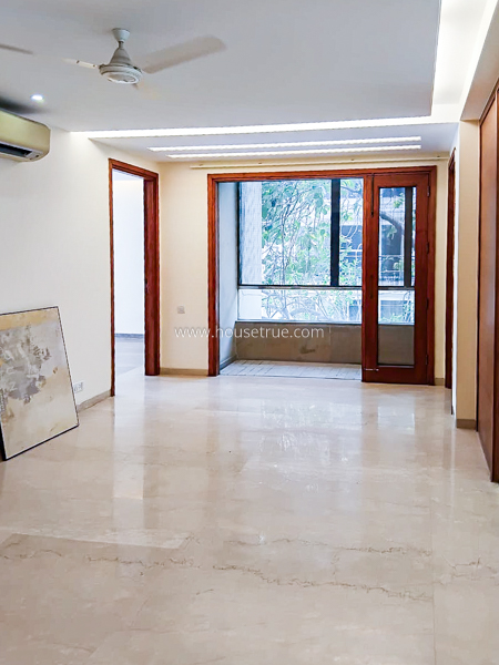 3 BHK Flat For Rent in Defence Colony