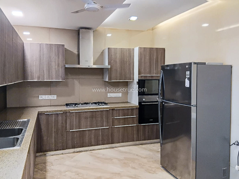 3 BHK Flat For Rent in Defence Colony