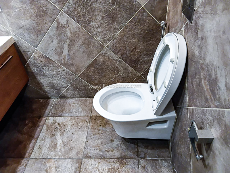 3 BHK Flat For Rent in Defence Colony