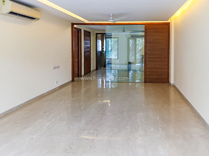 3 BHK Flat For Rent in Defence Colony