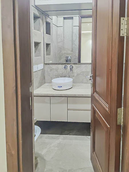 3 BHK Builder Floor For Rent in Defence Colony