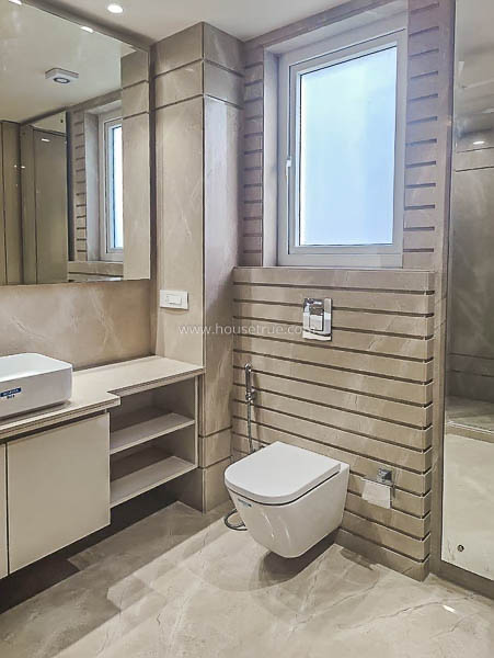 3 BHK Builder Floor For Rent in Defence Colony