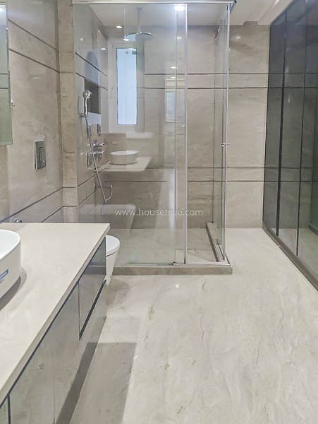 3 BHK Builder Floor For Rent in Defence Colony