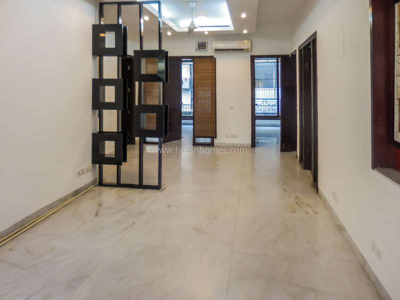 3 BHK Flat For Rent in Defence Colony