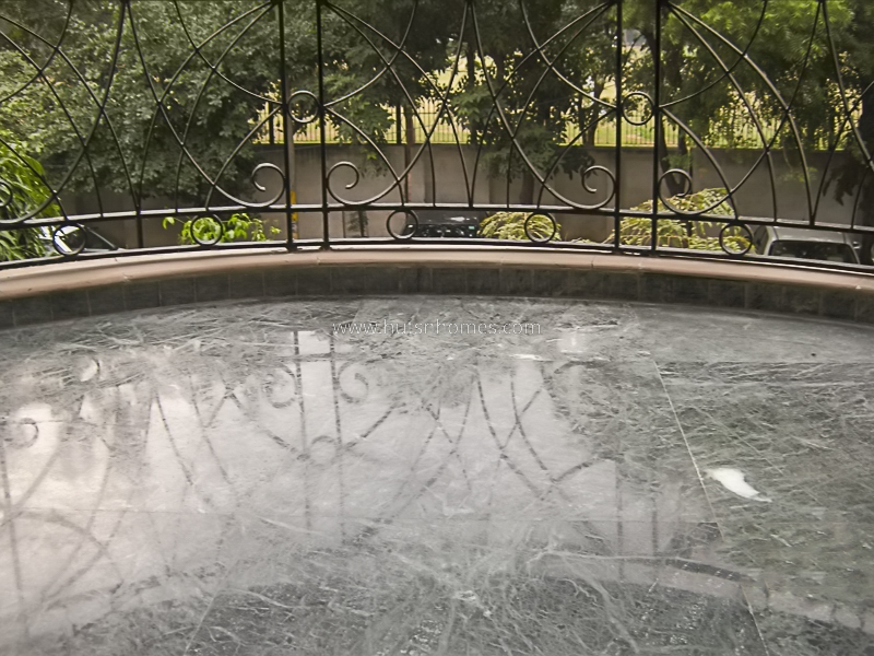 4 BHK Flat For Rent in Vasant Vihar